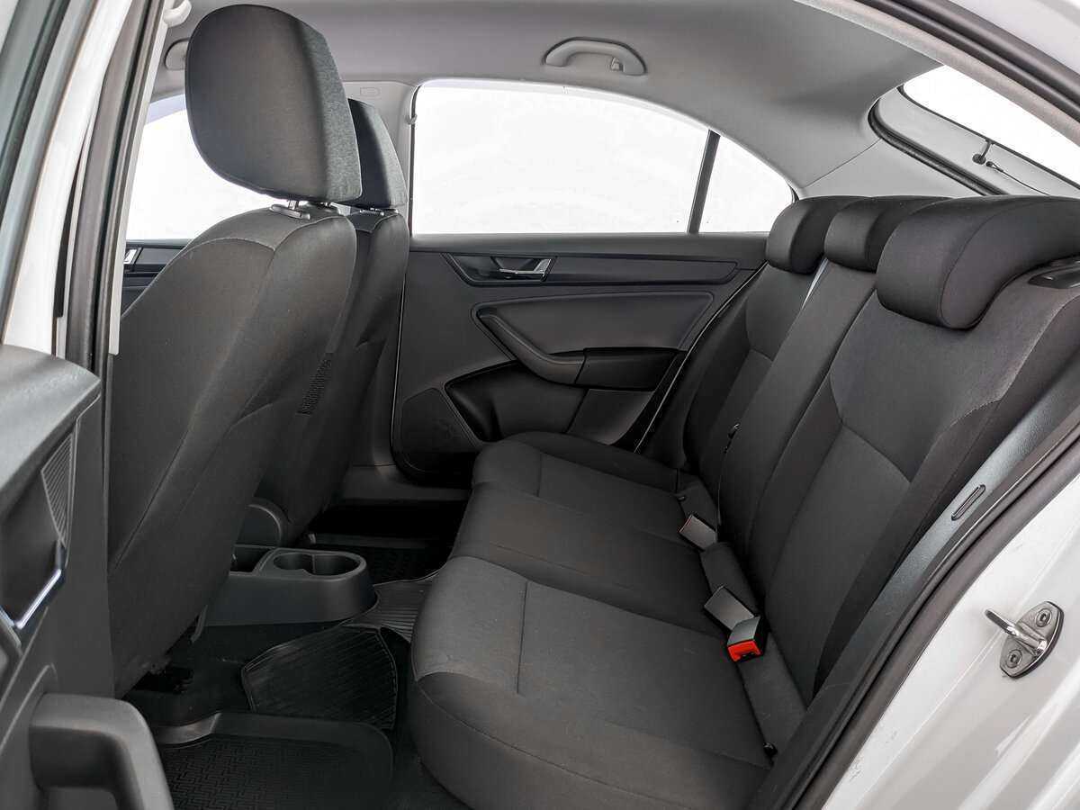 Skoda Rapid 2017 года с пробегом. Фото: #9