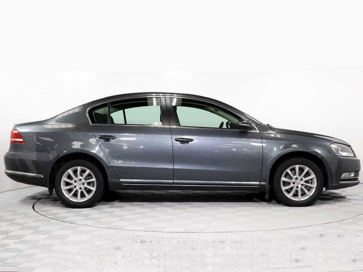 Volkswagen Passat 2012 года с пробегом. Фото: #2