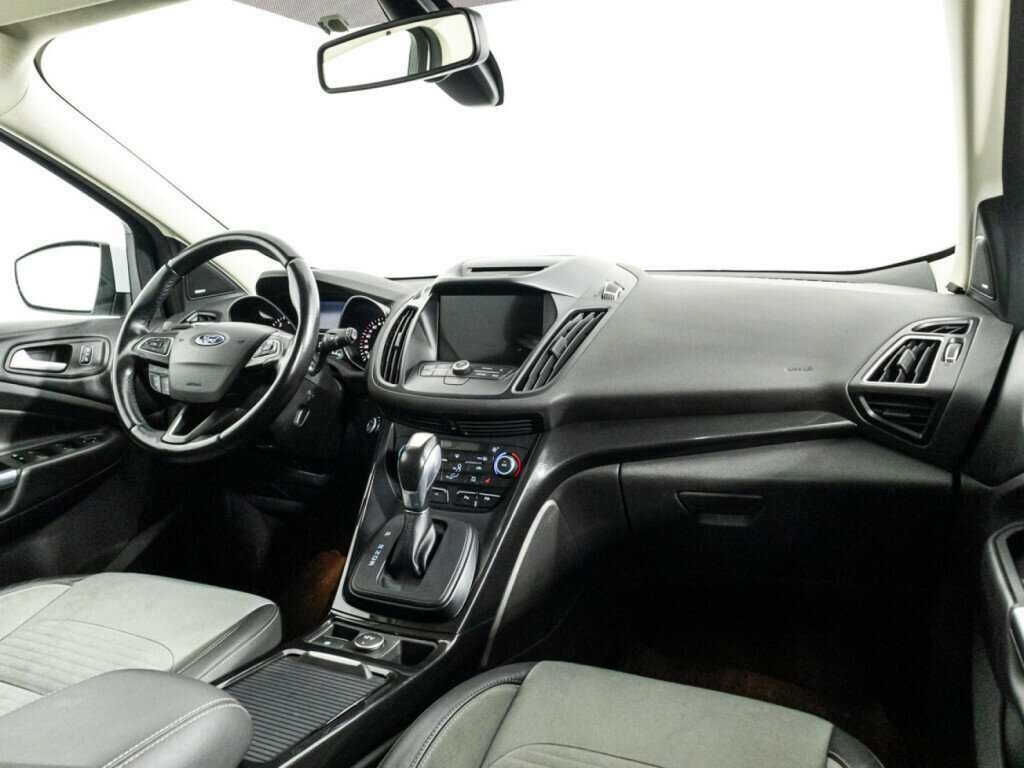 Ford Kuga 2017 года с пробегом. Фото: #8
