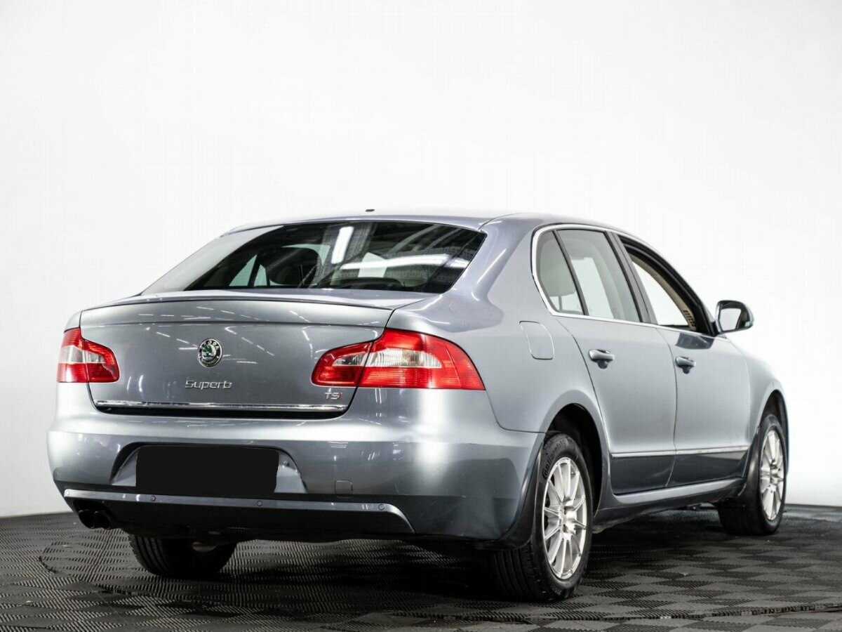 Skoda Superb 2012 года с пробегом. Фото: #3