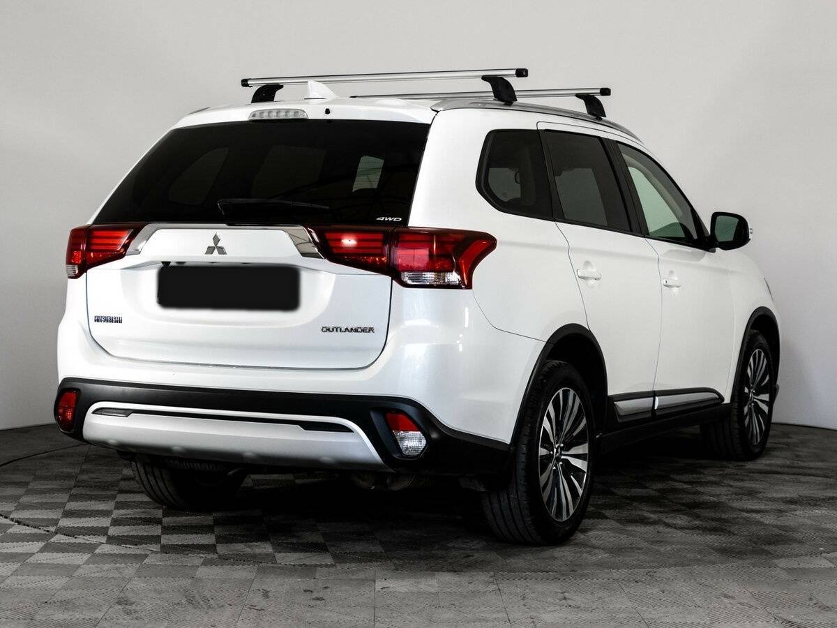 Mitsubishi Outlander 2019 года с пробегом. Фото: #4