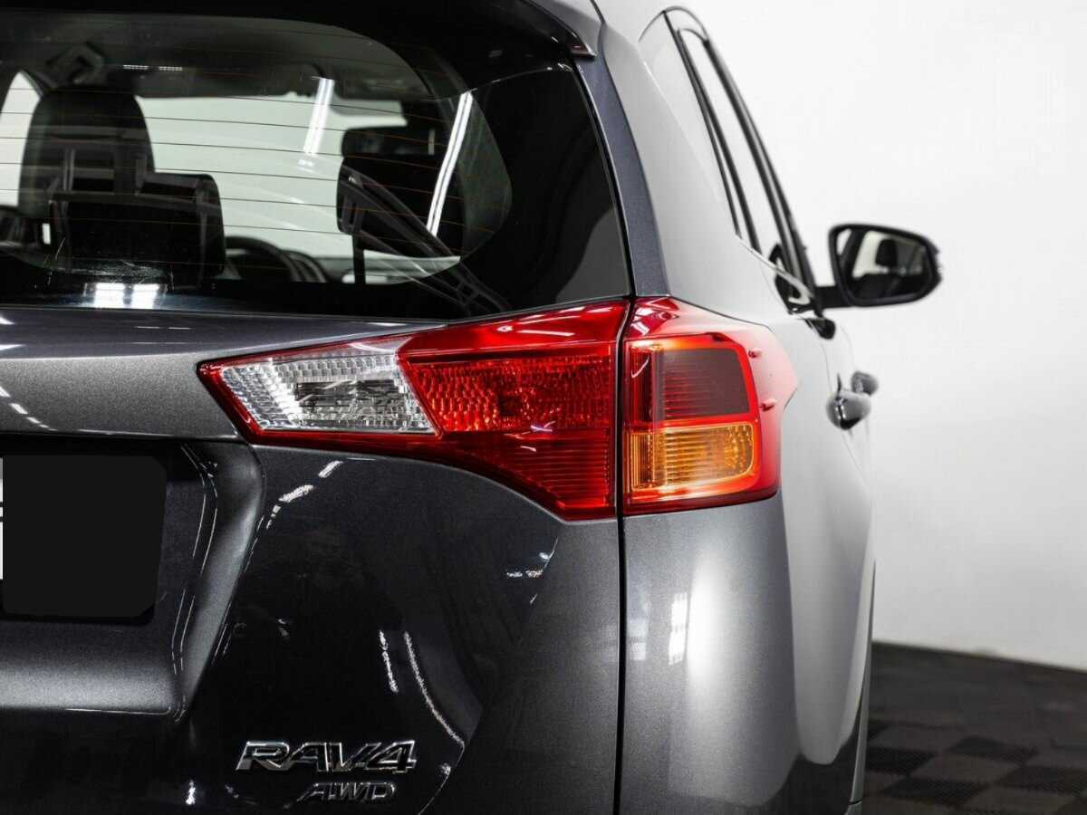Toyota RAV4 2013 года с пробегом. Фото: #6