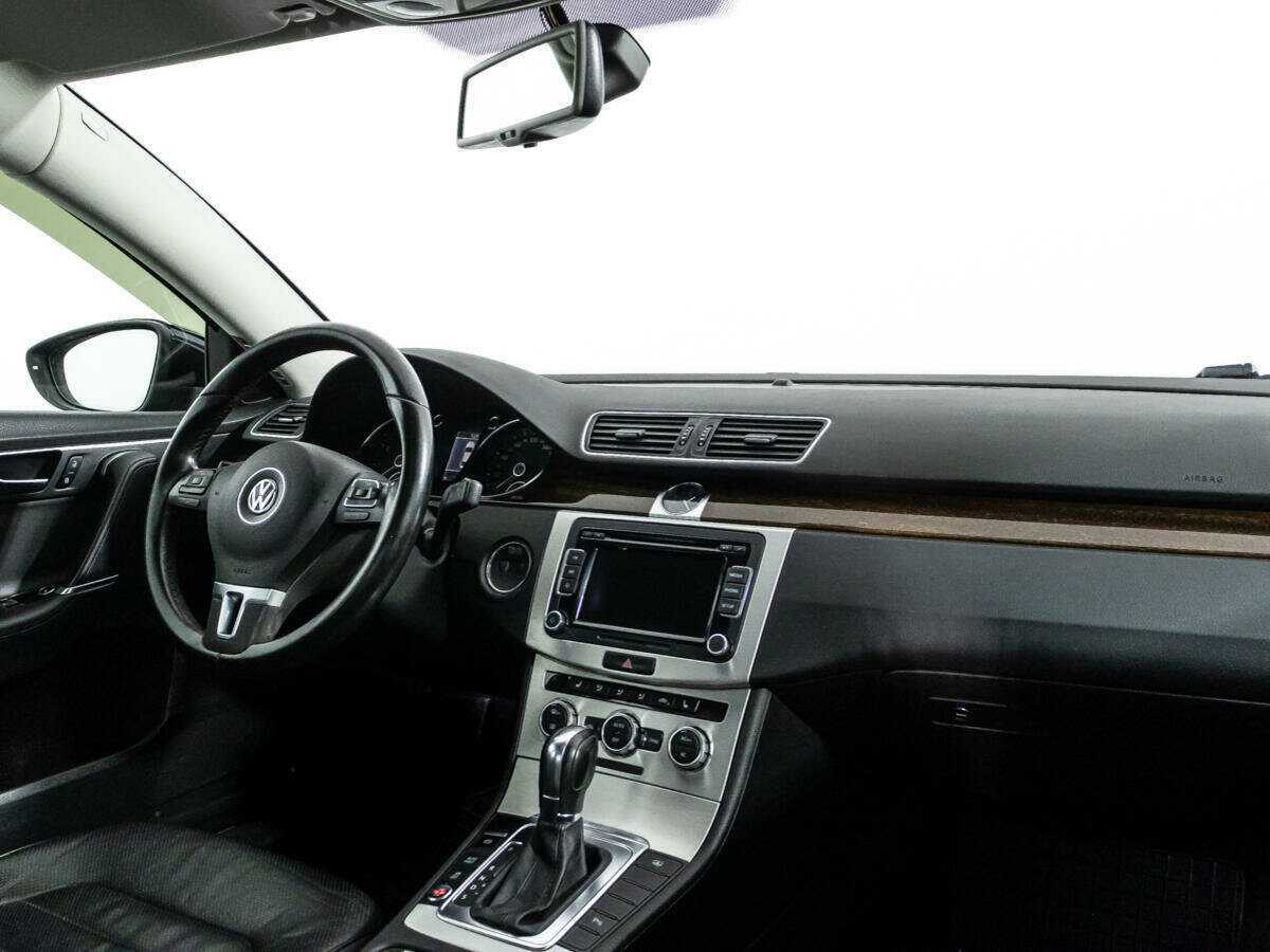 Volkswagen Passat 2012 года с пробегом. Фото: #8