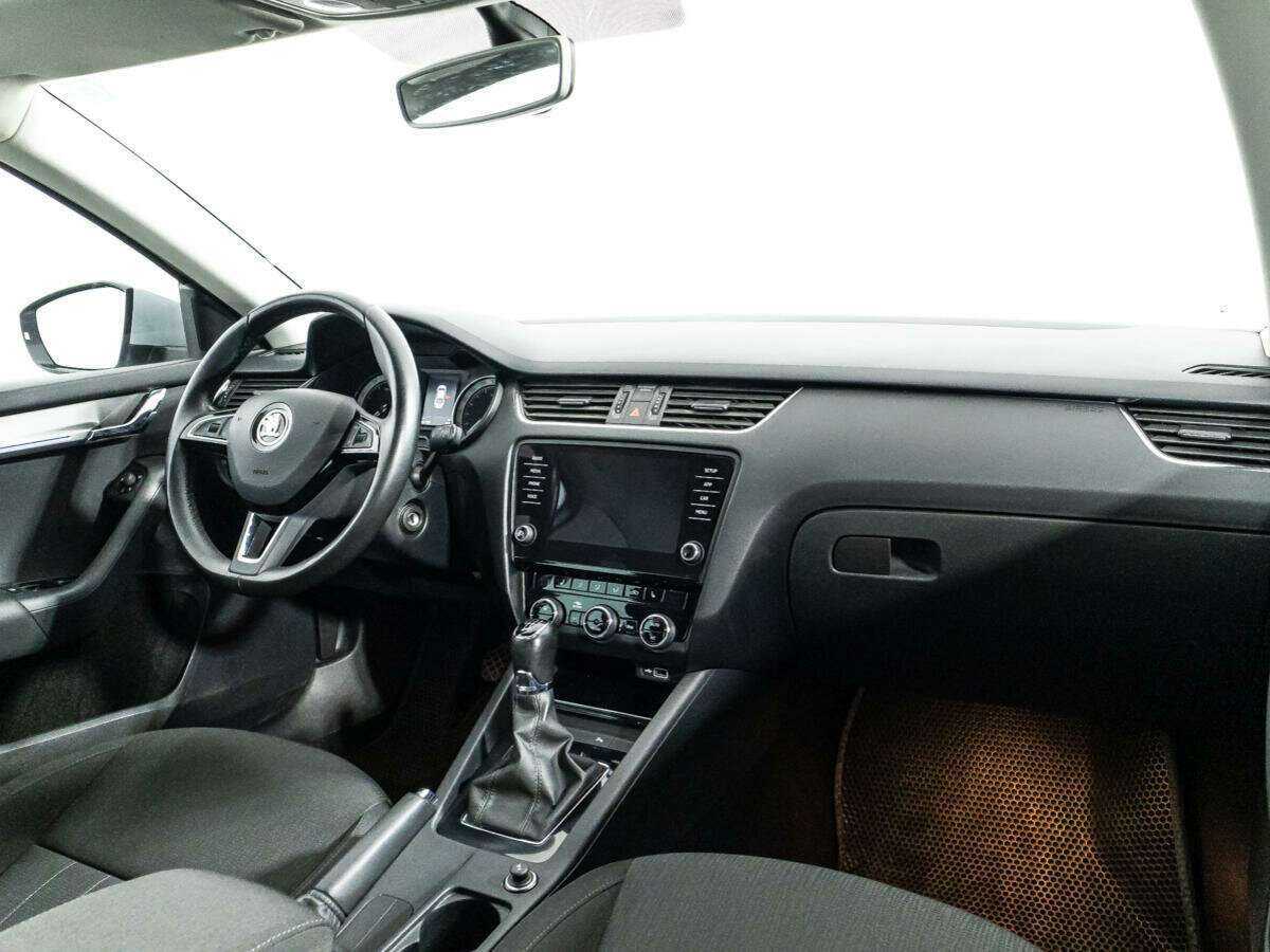 Skoda Octavia 2018 года с пробегом. Фото: #8