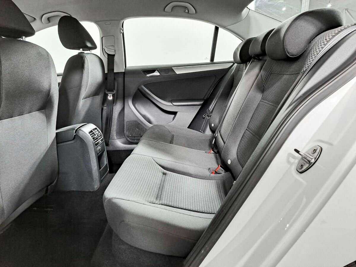 Volkswagen Jetta 2016 года с пробегом. Фото: #7