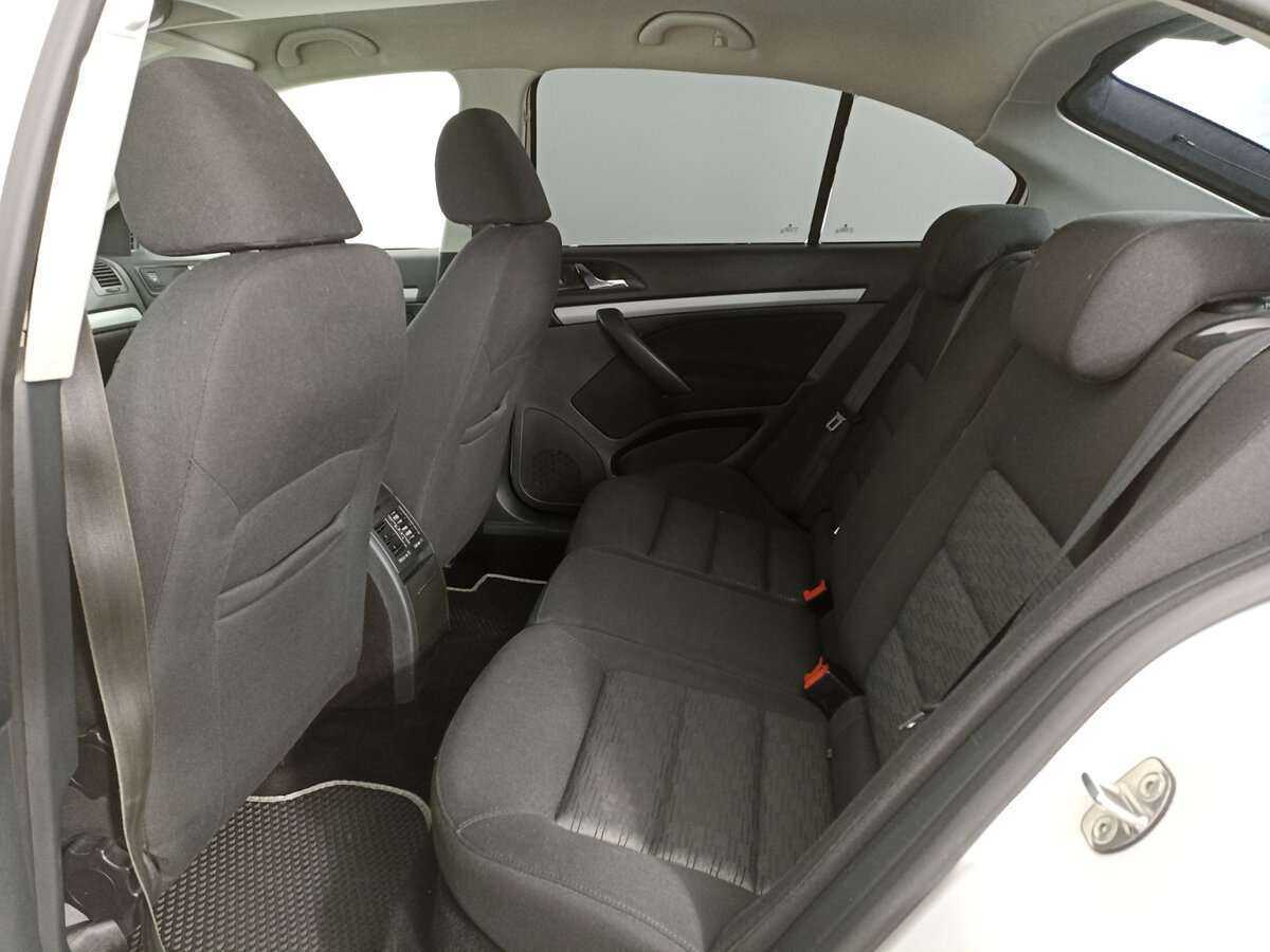 Skoda Octavia 2012 года с пробегом. Фото: #11