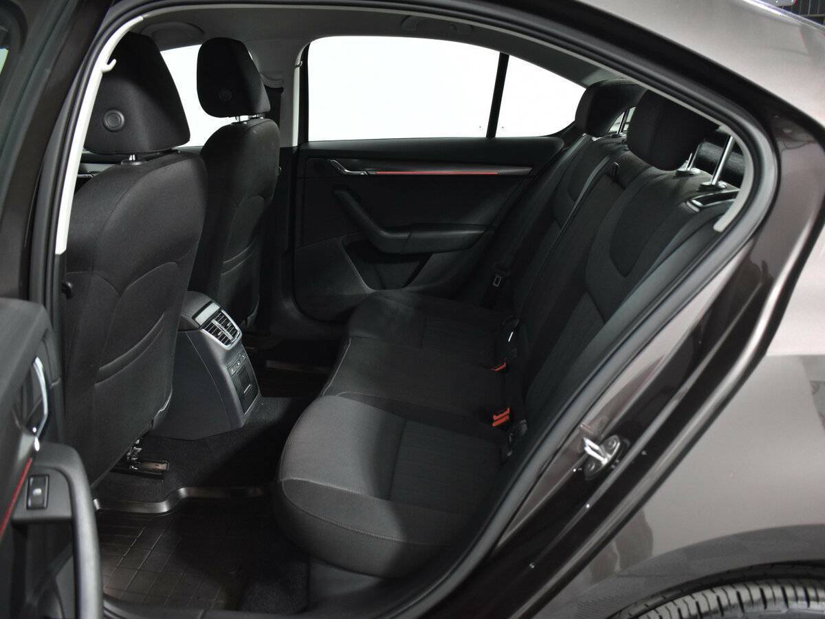 Skoda Octavia 2017 года с пробегом. Фото: #10