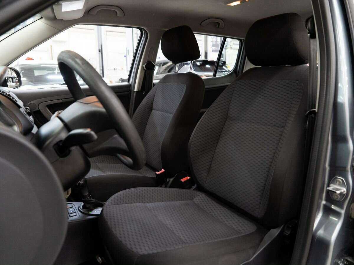 Skoda Fabia 2012 года с пробегом. Фото: #5