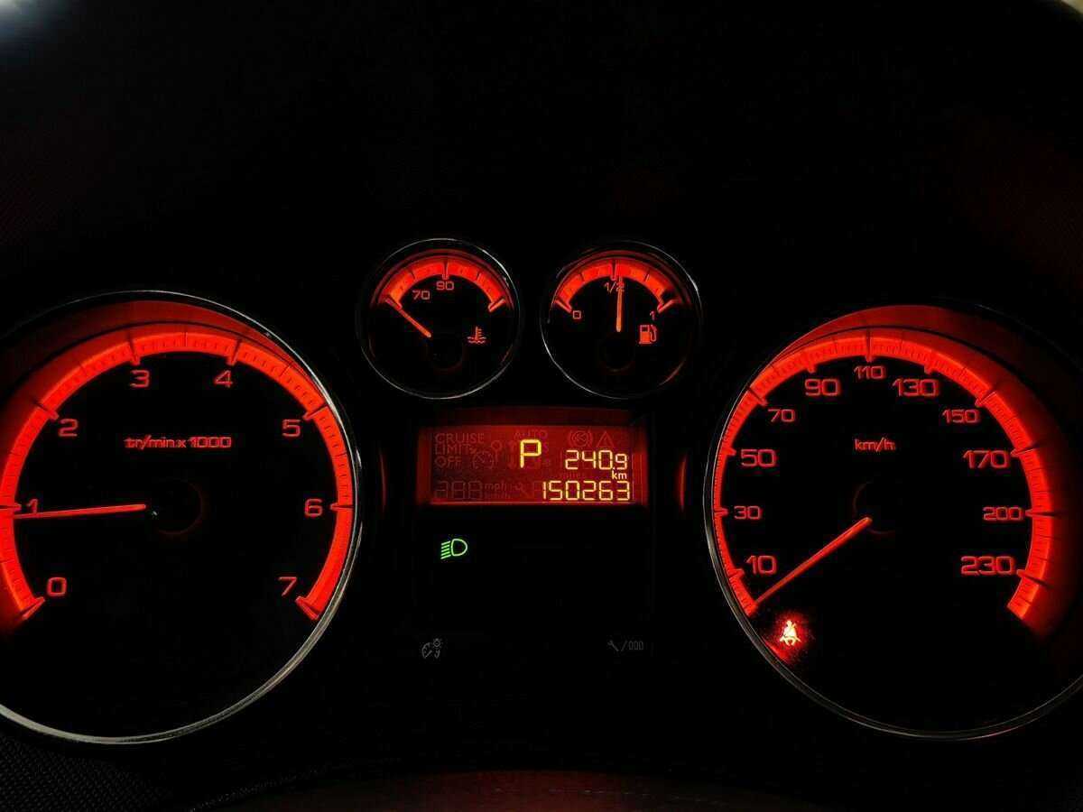 Peugeot 408 2013 года с пробегом. Фото: #15