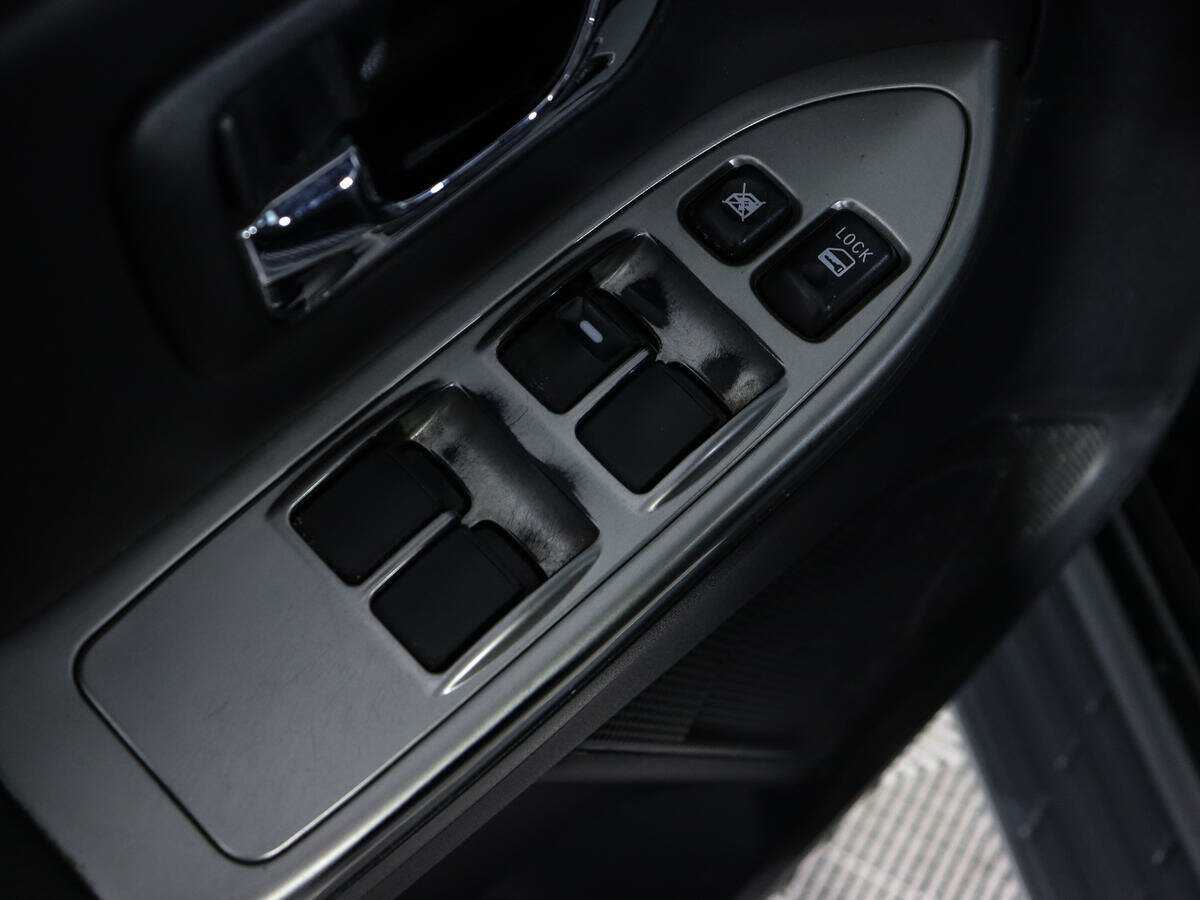 Mitsubishi Pajero 2012 года с пробегом. Фото: #15