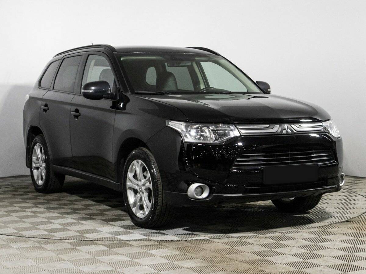 Mitsubishi Outlander 2013 года с пробегом. Фото: #2