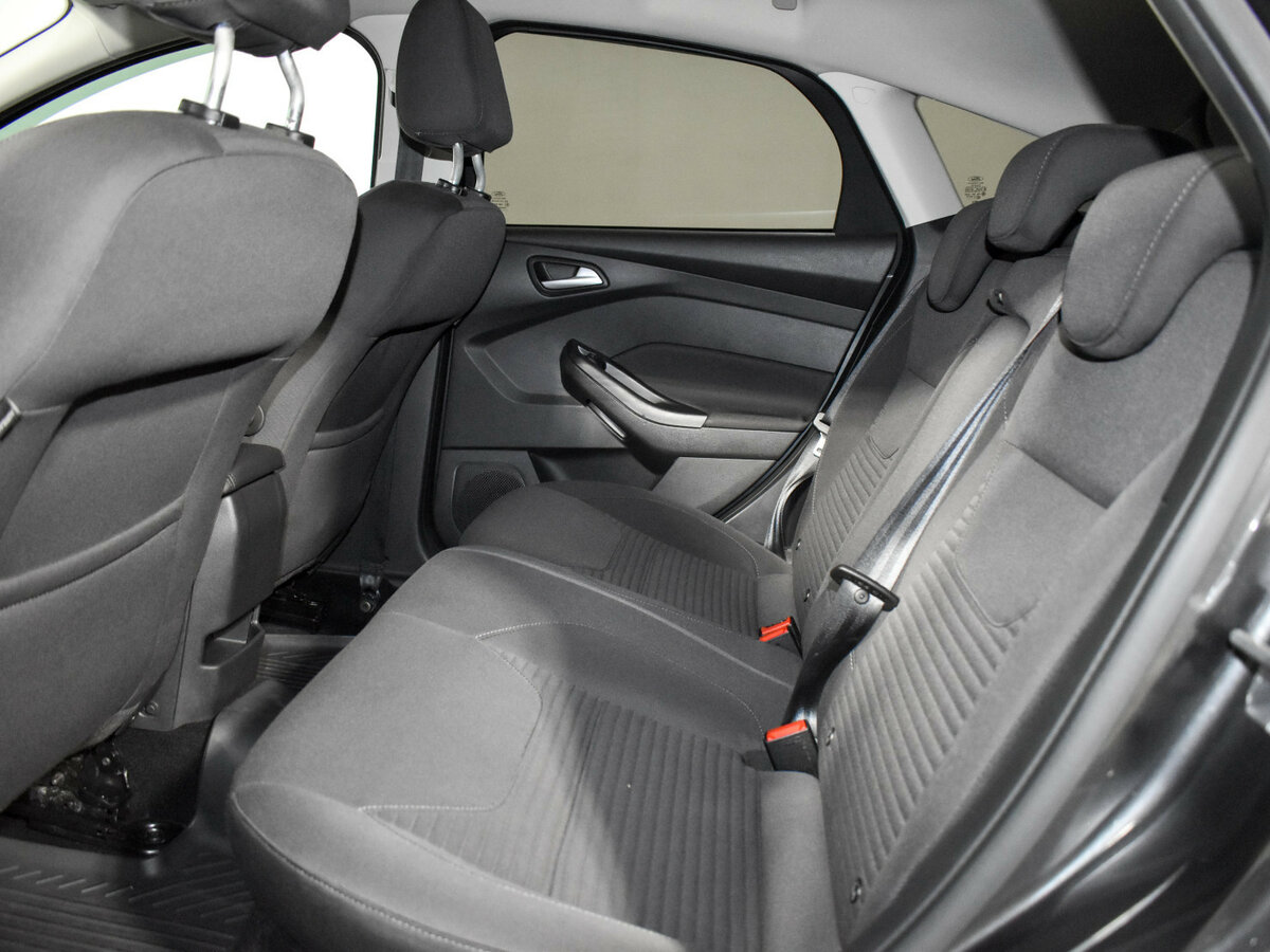 Ford Focus 2018 года с пробегом. Фото: #12