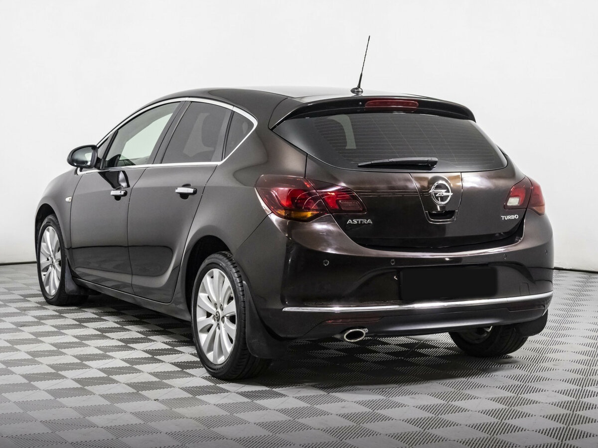 Opel Astra 2013 года с пробегом. Фото: #6