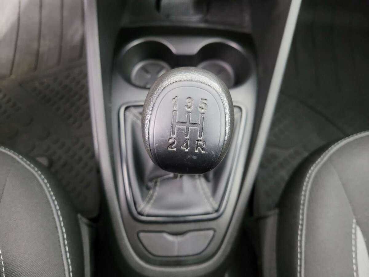 Lada (ВАЗ) Vesta 2023 года с пробегом. Фото: #12