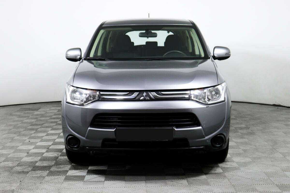 Mitsubishi Outlander 2012 года с пробегом. Фото: #1