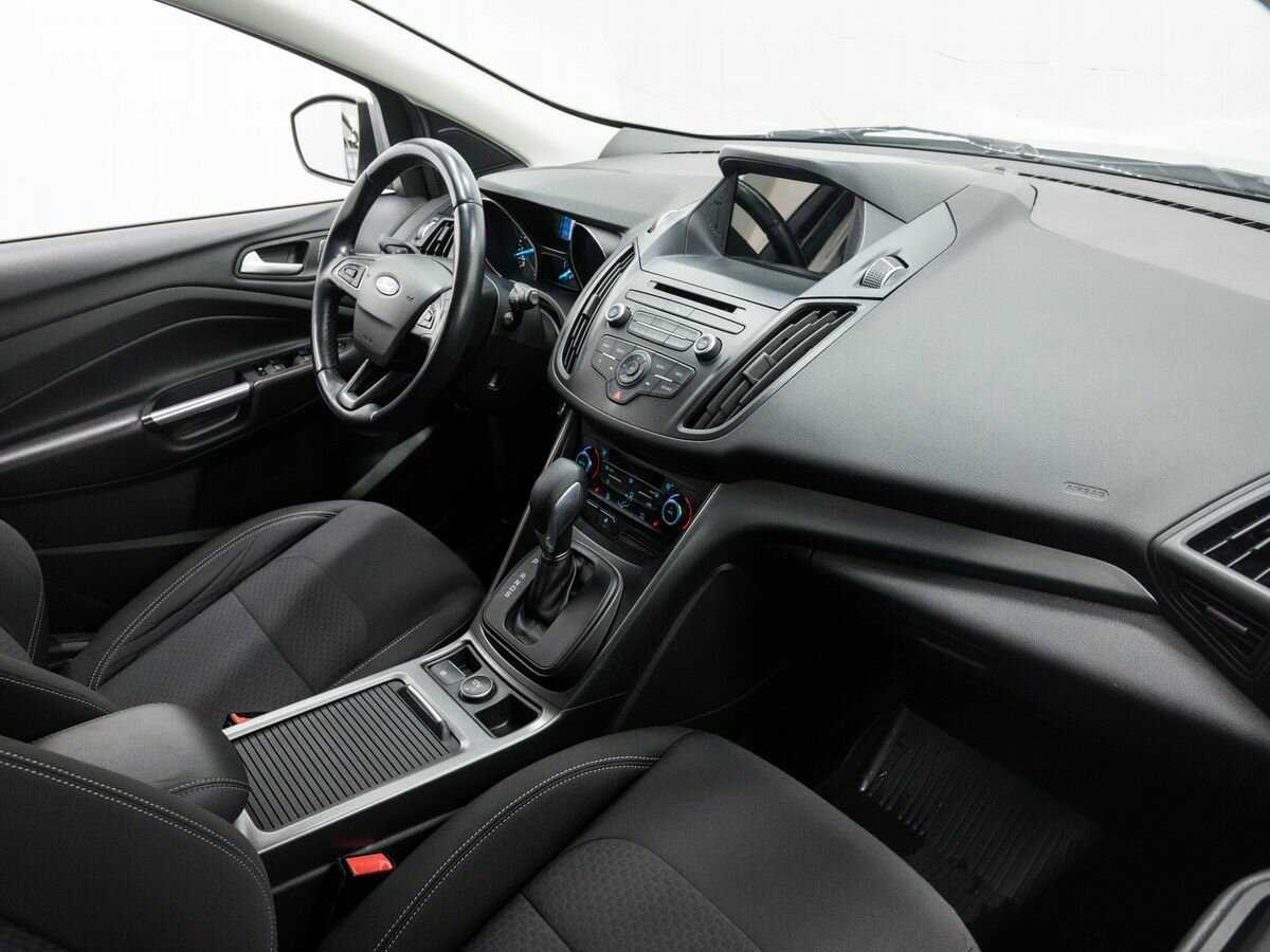 Ford Kuga 2019 года с пробегом. Фото: #6