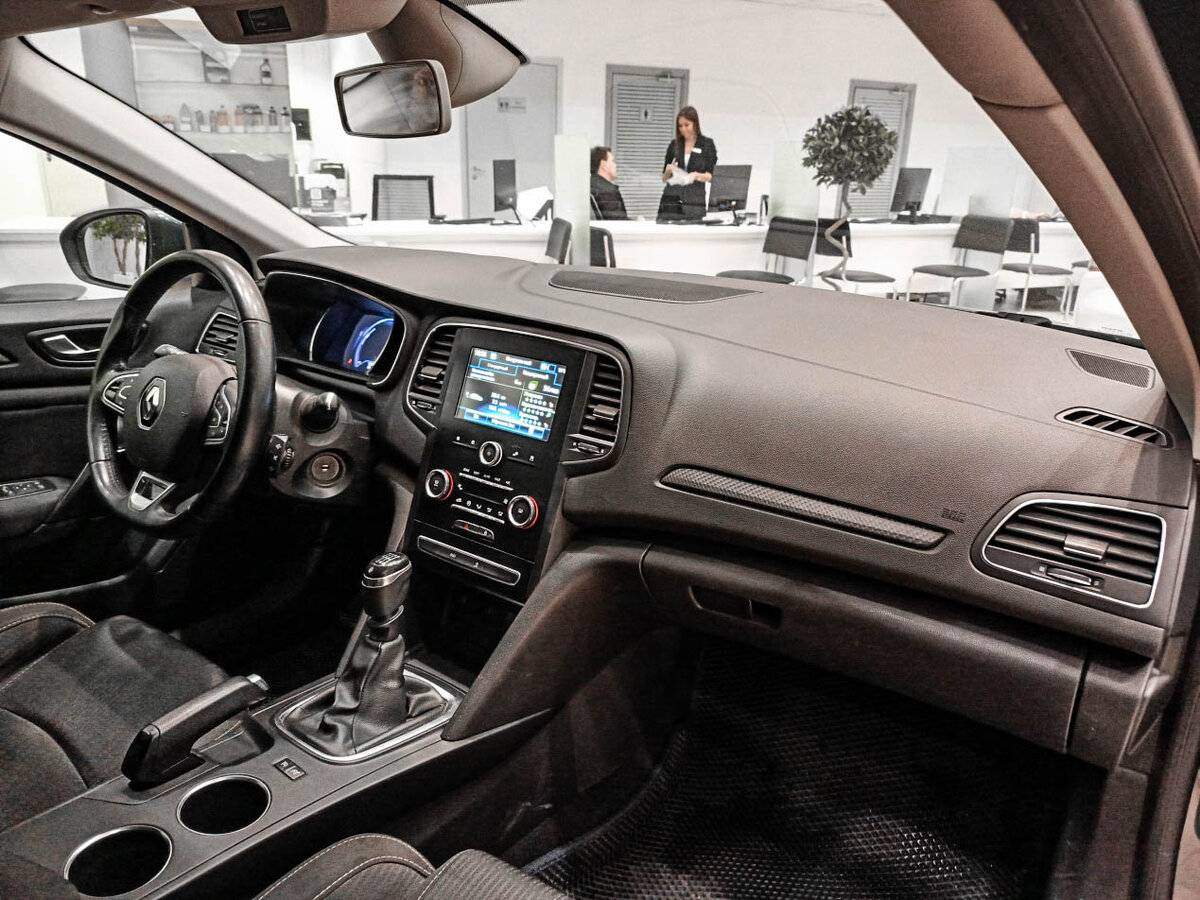 Renault Megane 2019 года с пробегом. Фото: #8