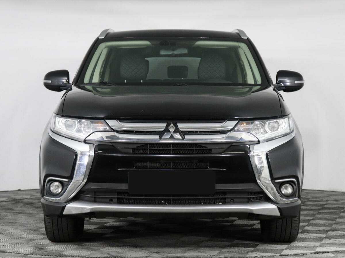 Mitsubishi Outlander 2018 года с пробегом. Фото: #1