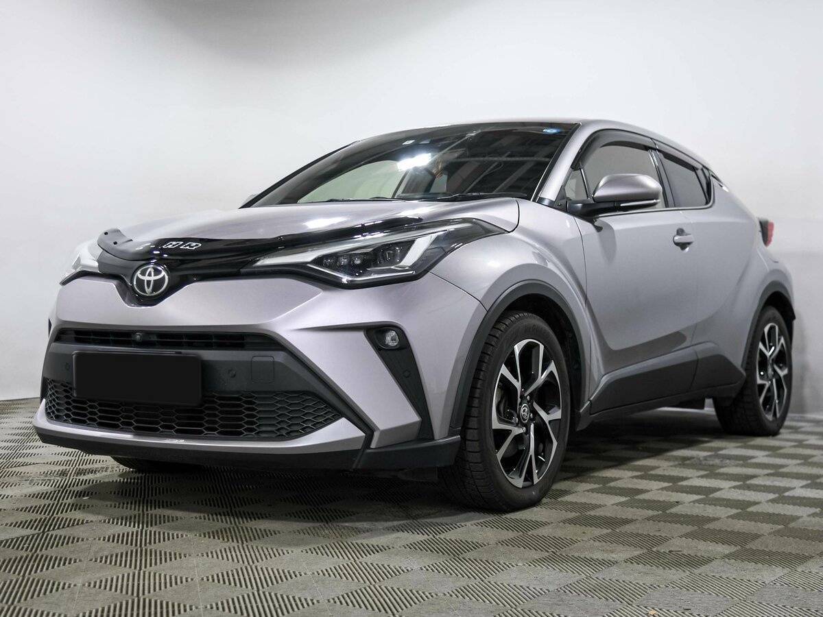 Toyota C-HR 2020 года с пробегом. Посмотреть фото