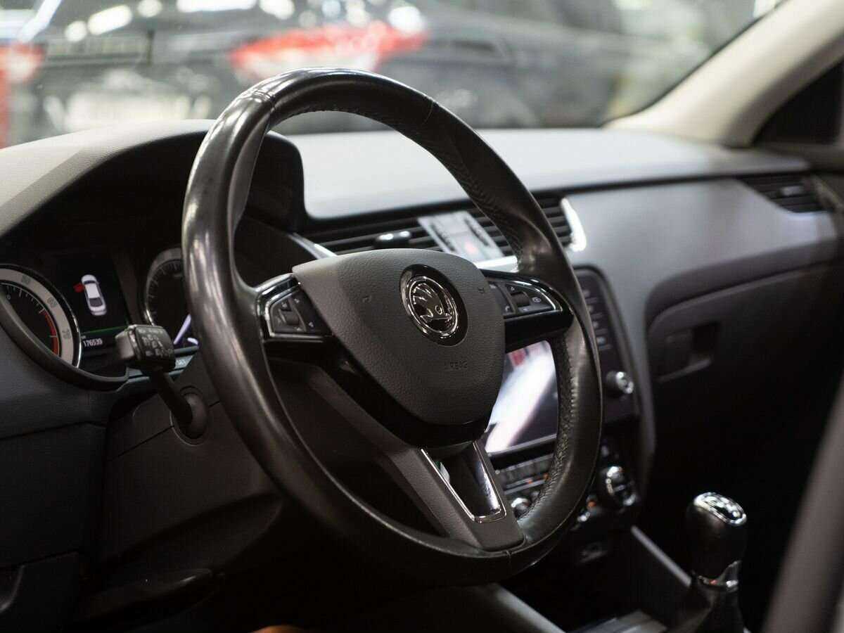 Skoda Octavia 2018 года с пробегом. Фото: #4