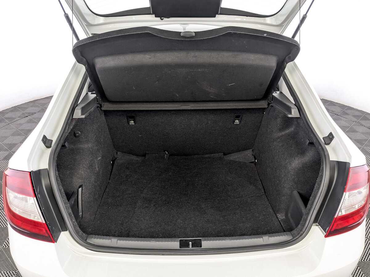 Skoda Rapid 2017 года с пробегом. Фото: #9