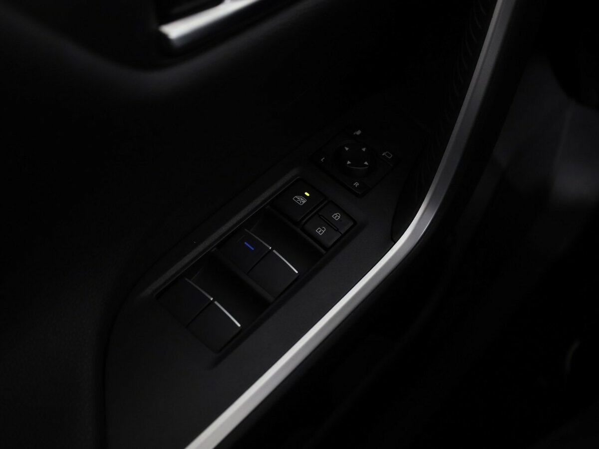 Toyota RAV4 2019 года с пробегом. Фото: #22