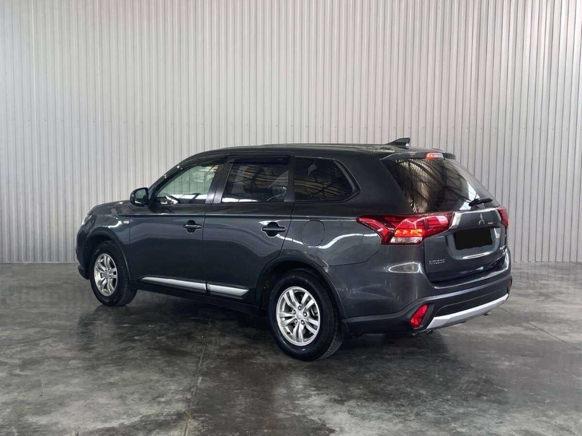 Mitsubishi Outlander 2018 года с пробегом. Фото: #6