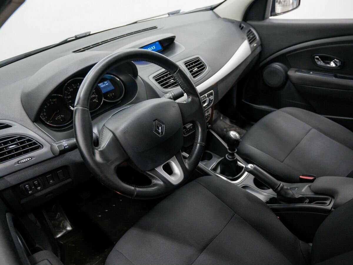 Renault Fluence 2013 года с пробегом. Фото: #12