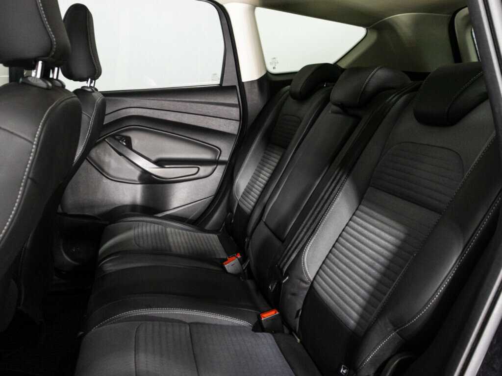 Ford Kuga 2017 года с пробегом. Фото: #9