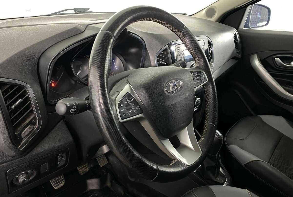 Lada (ВАЗ) Vesta 2024 года с пробегом. Фото: #3