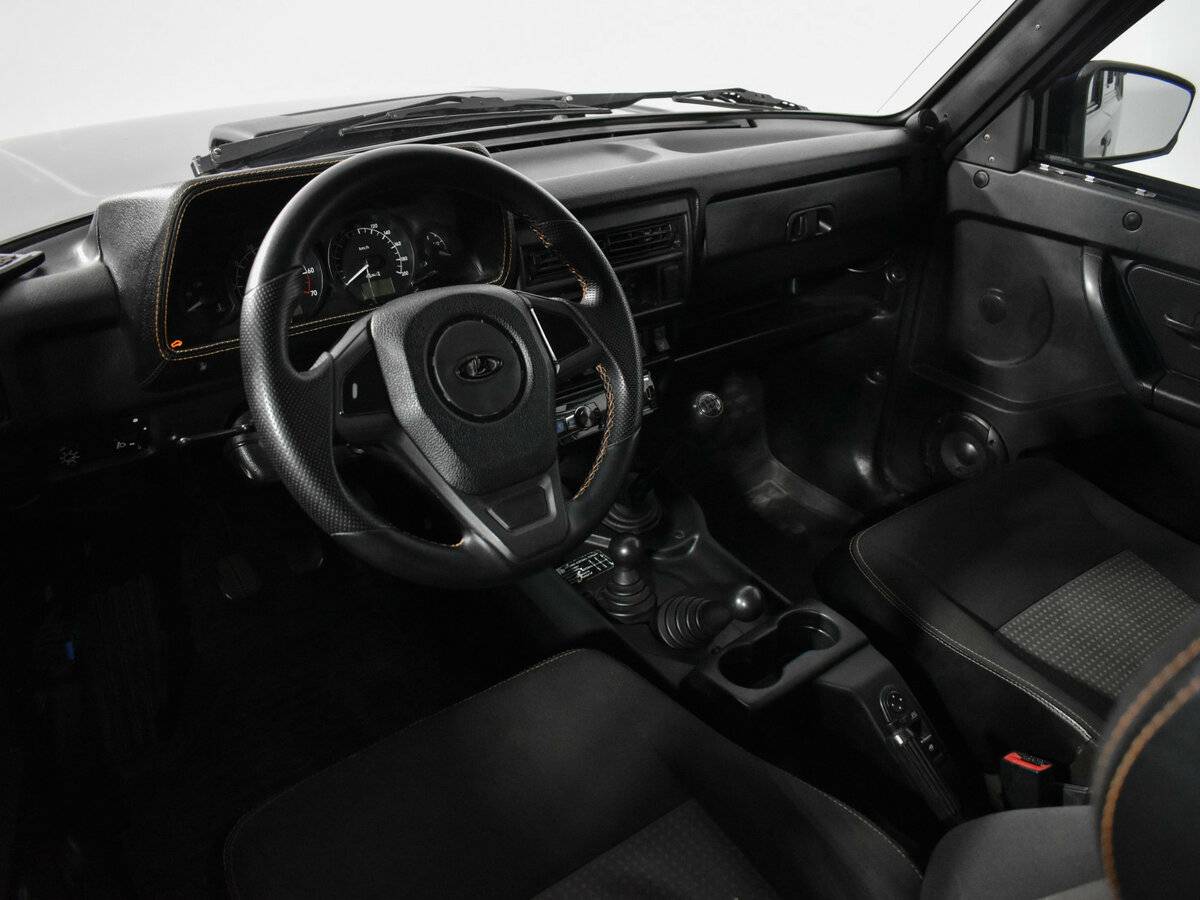 Lada (ВАЗ) 2121 (4x4) 2016 года с пробегом. Фото: #8