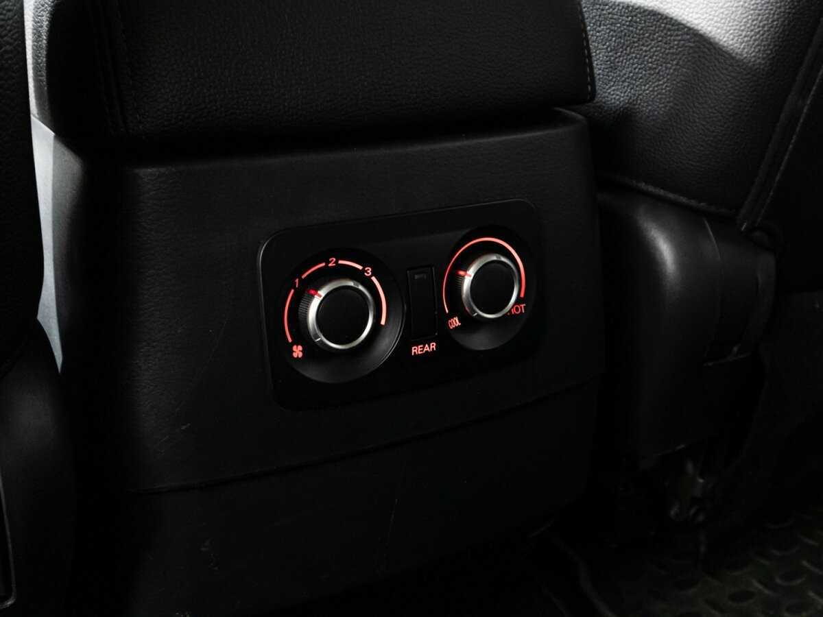 Mitsubishi Pajero 2015 года с пробегом. Фото: #15