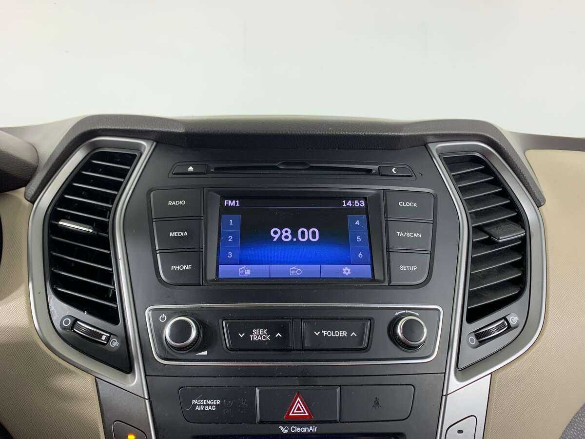 Hyundai Santa Fe 2017 года с пробегом. Фото: #12