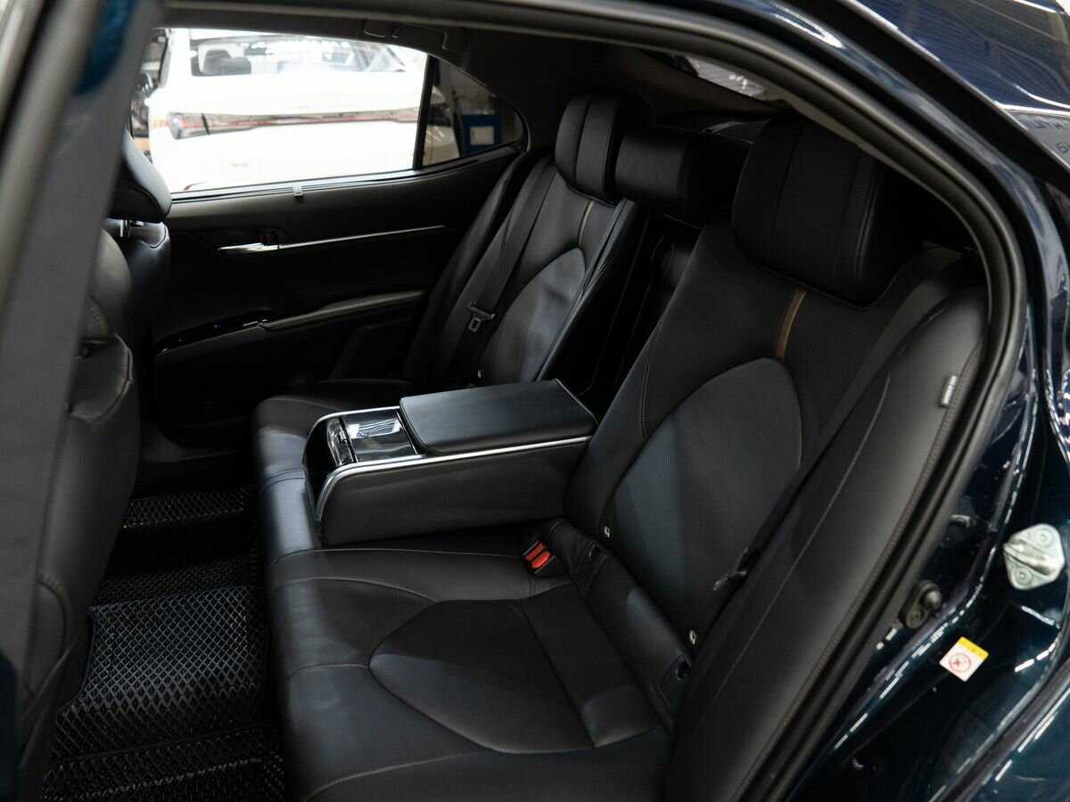 Toyota Camry 2018 года с пробегом. Фото: #7