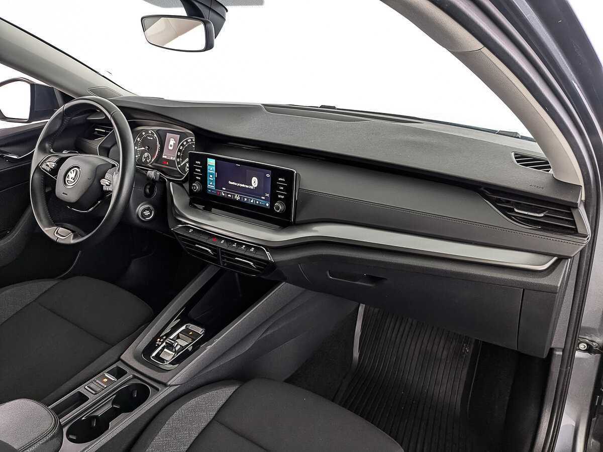 Skoda Octavia 2021 года с пробегом. Фото: #12