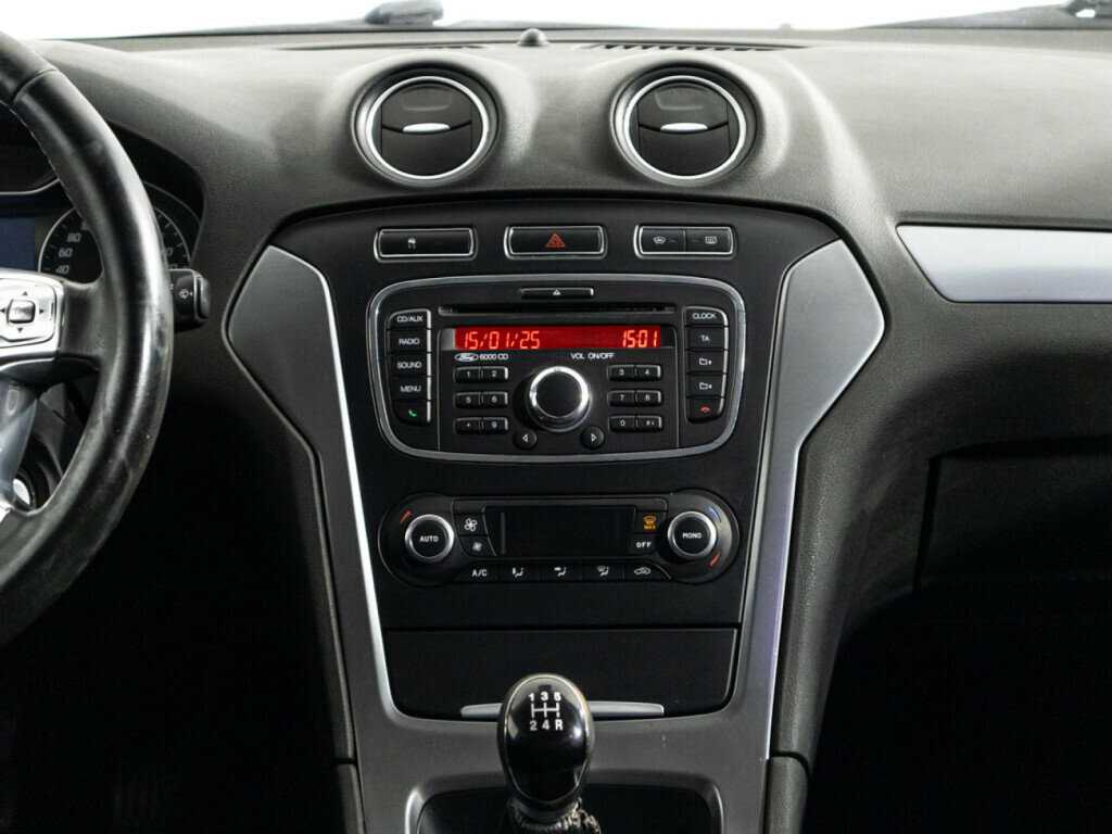 Ford Mondeo 2012 года с пробегом. Фото: #13