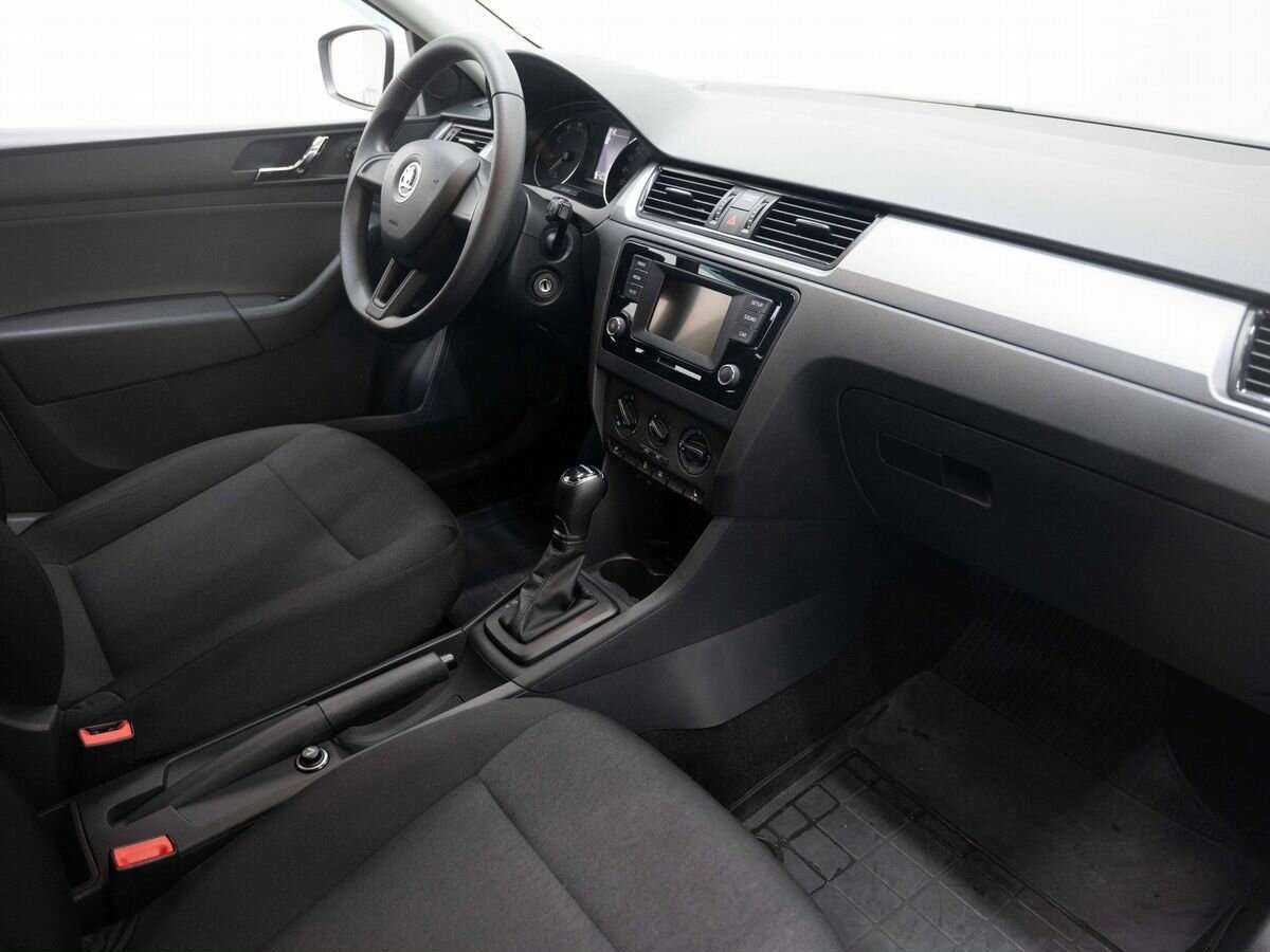 Skoda Rapid 2017 года с пробегом. Фото: #10