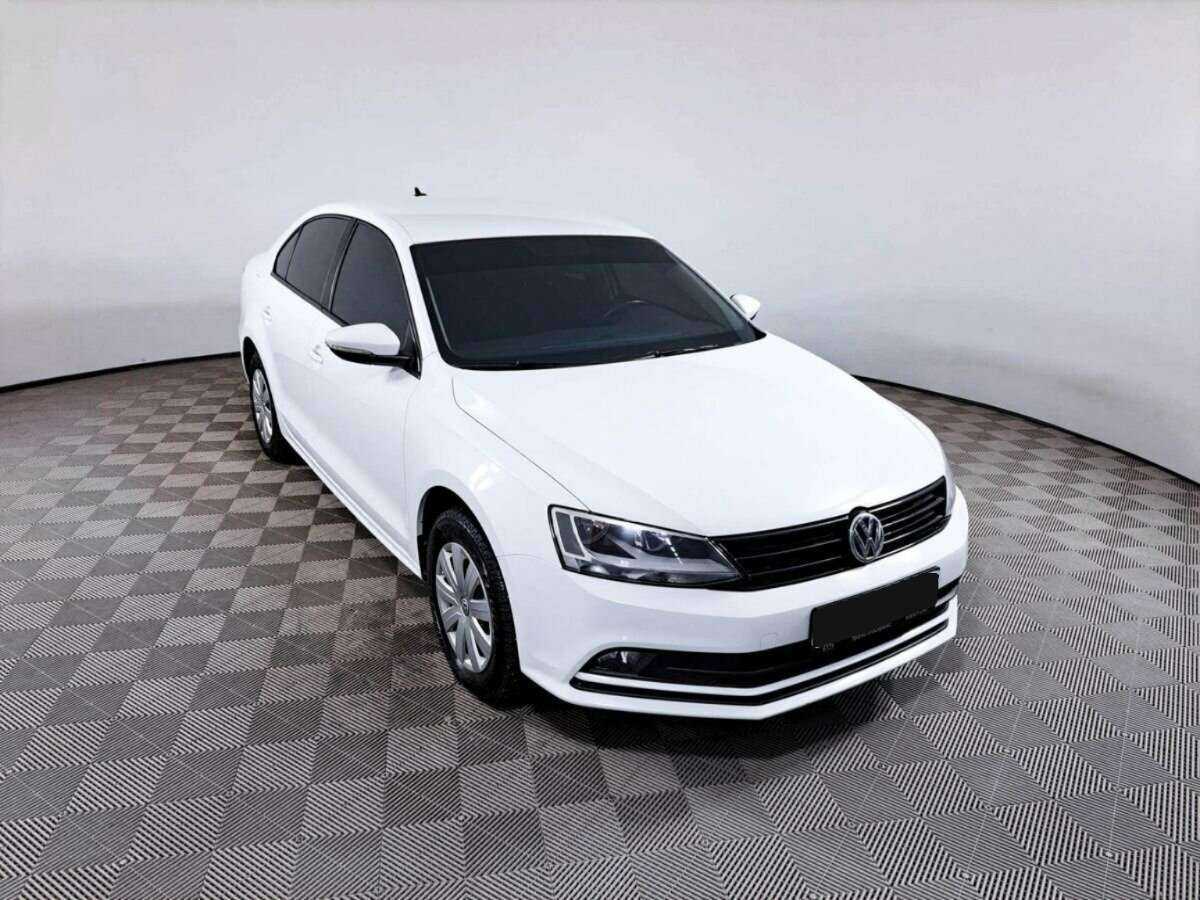 Volkswagen Jetta 2016 года с пробегом. Фото: #2