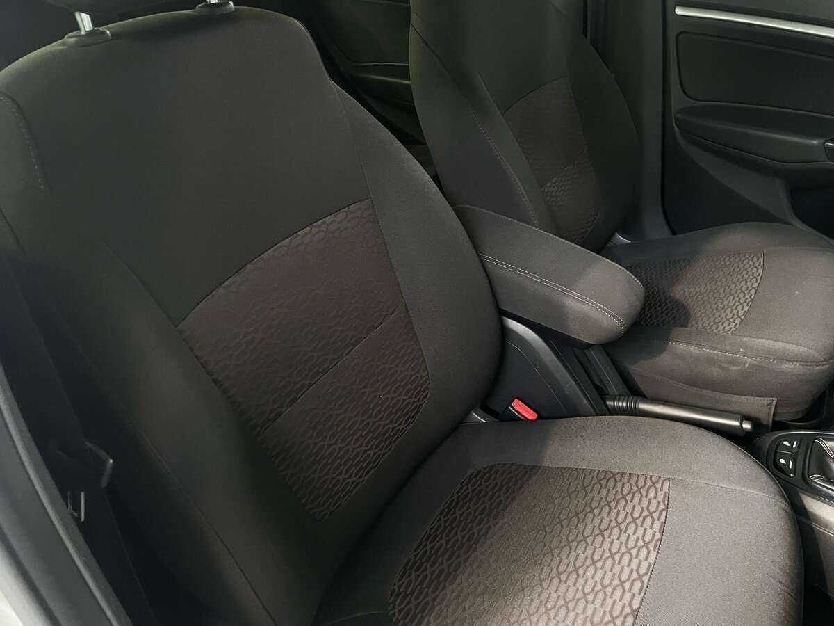 Lada (ВАЗ) Vesta 2019 года с пробегом. Фото: #17