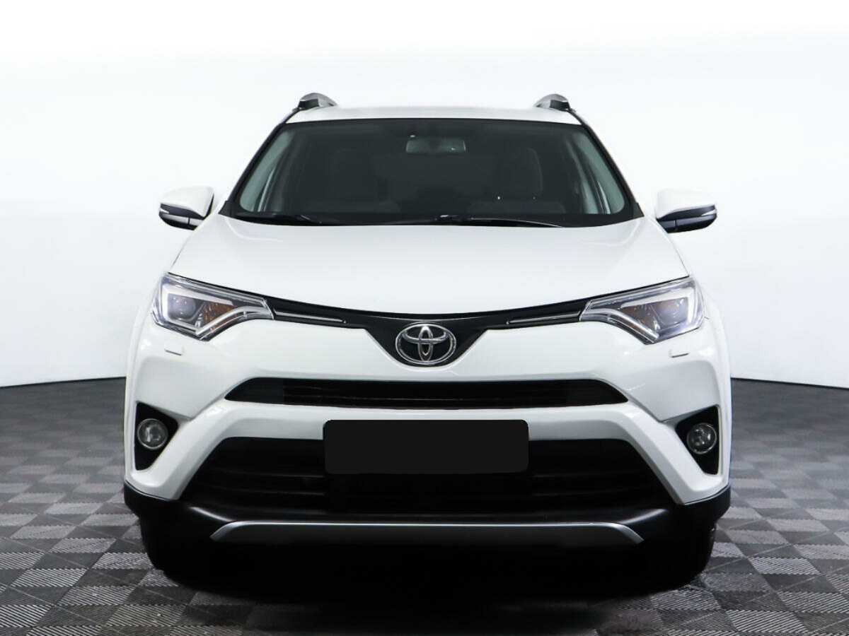 Toyota RAV4 2017 года с пробегом. Фото: #1
