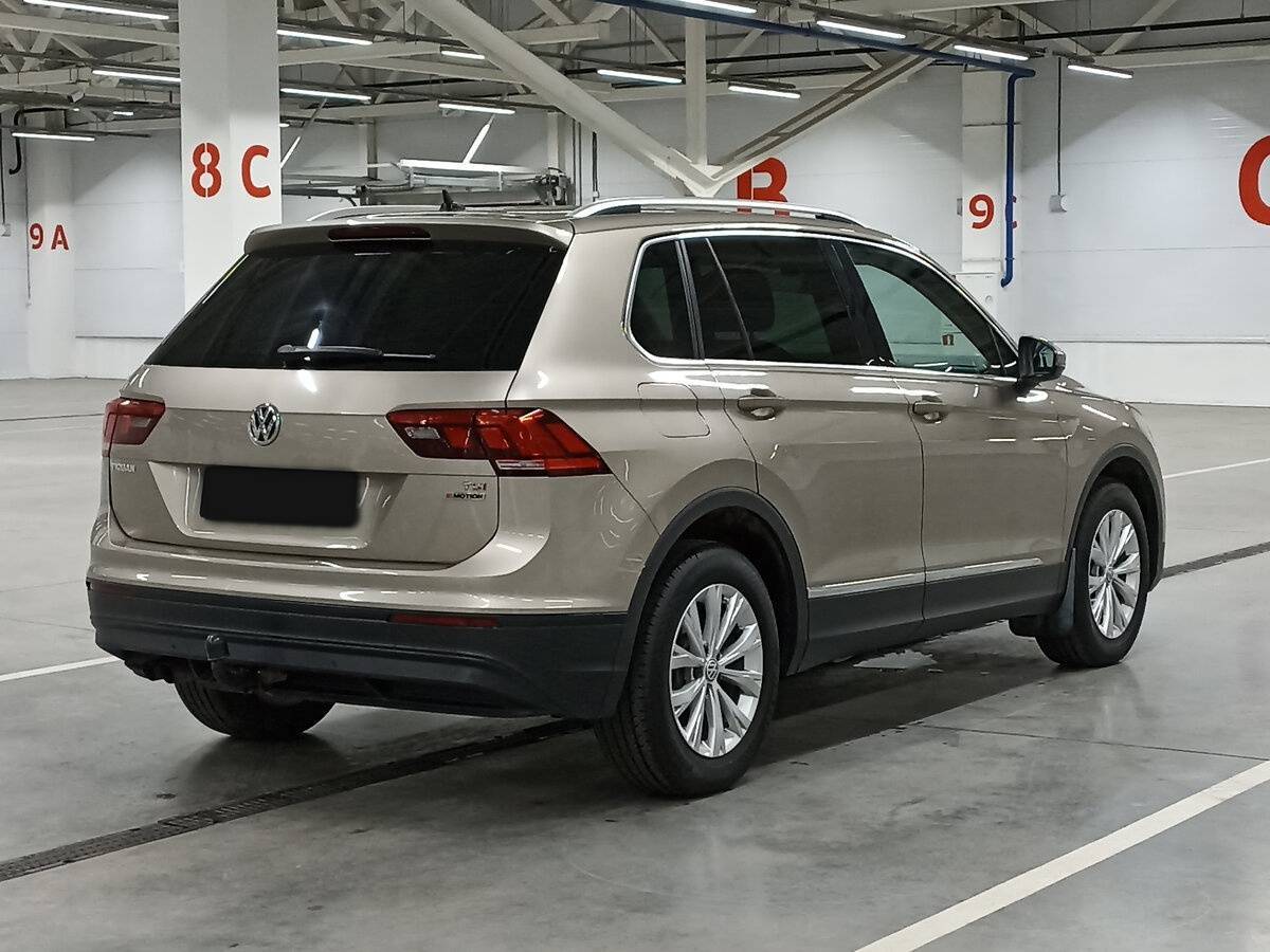 Volkswagen Tiguan 2017 года с пробегом. Фото: #4