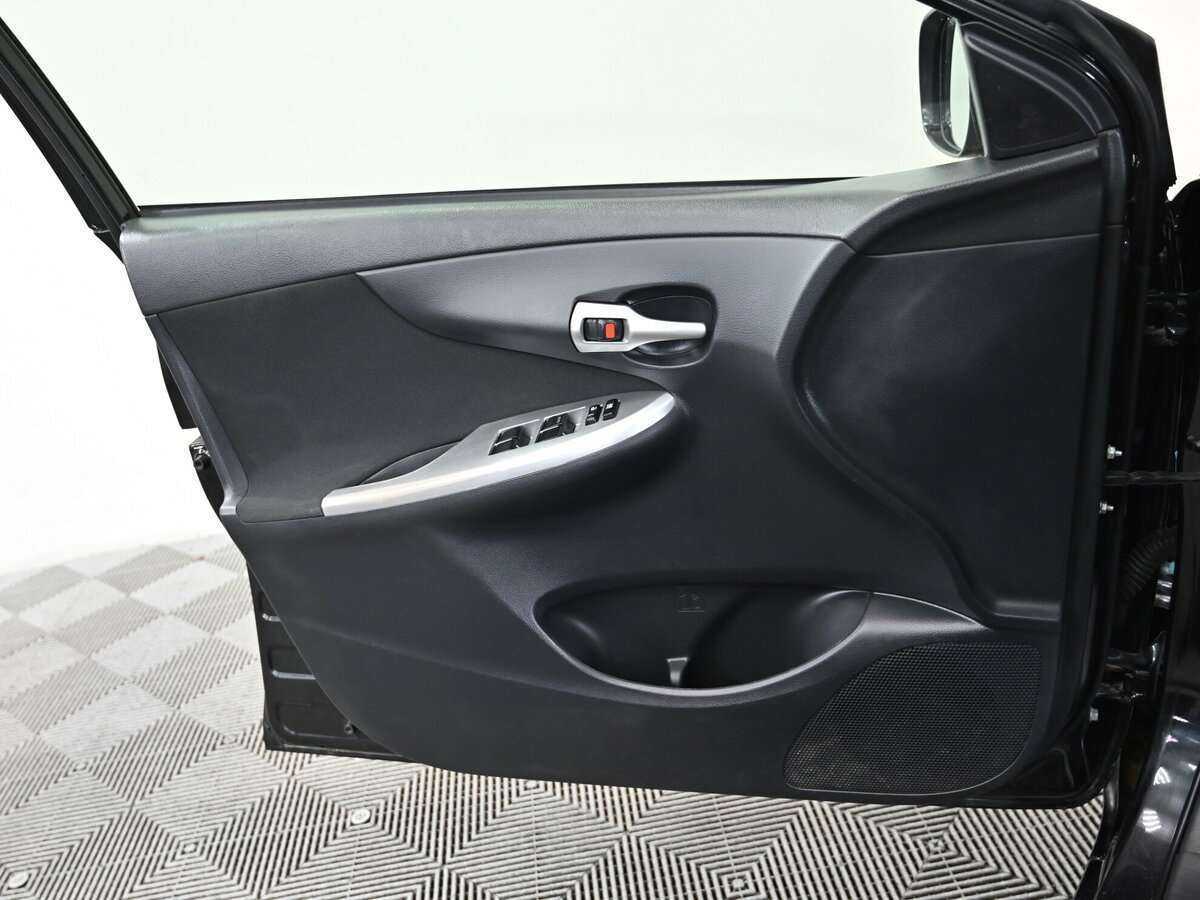 Toyota Corolla 2013 года с пробегом. Фото: #6