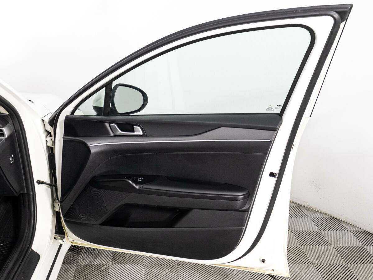 Kia K5 2022 года с пробегом. Фото: #26