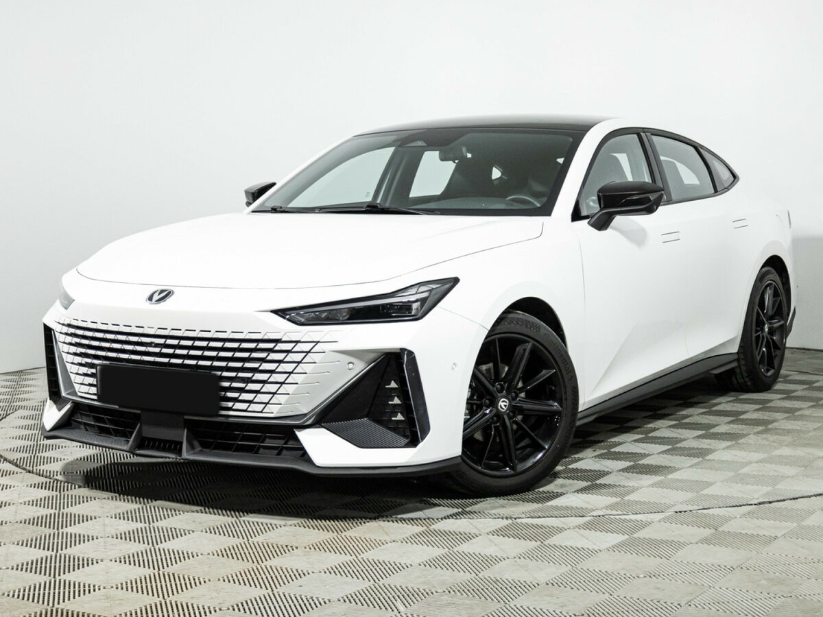 Changan UNI-V 2024 года с пробегом. Посмотреть фото