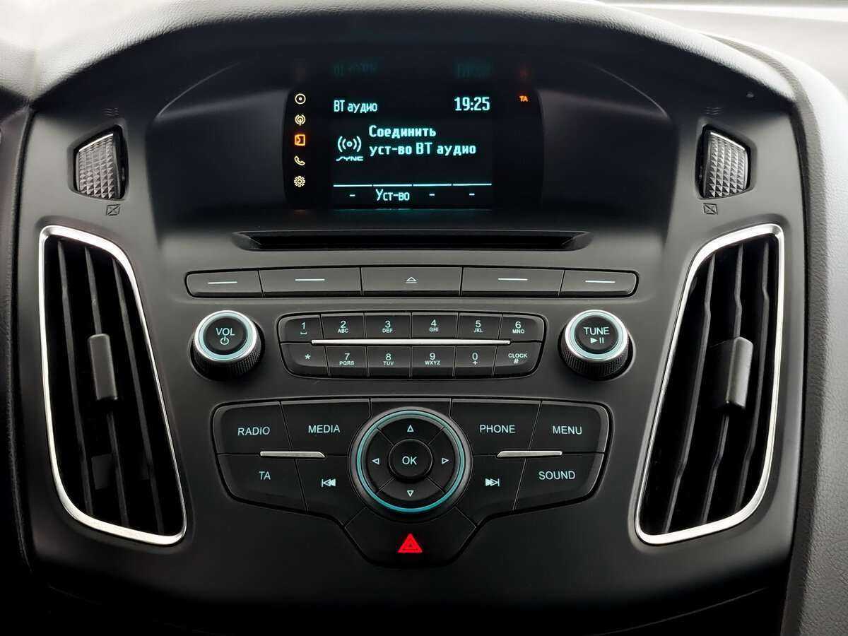 Ford Focus 2018 года с пробегом. Фото: #12