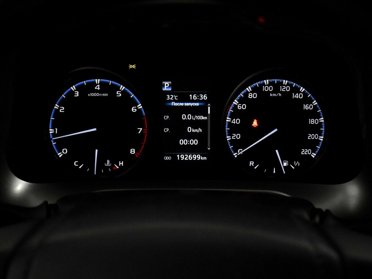 Toyota RAV4 2018 года с пробегом. Фото: #17