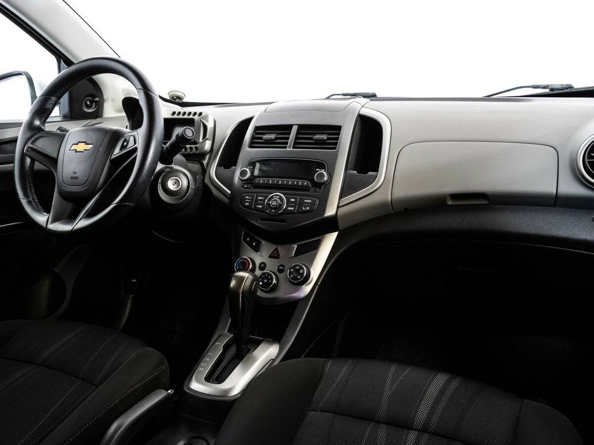 Chevrolet Aveo 2015 года с пробегом. Фото: #6