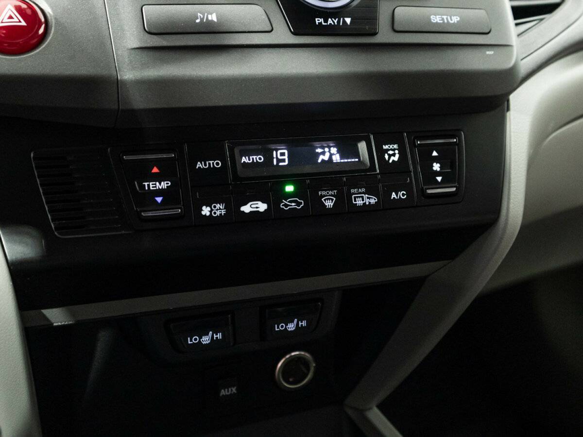 Honda Civic 2012 года с пробегом. Фото: #14