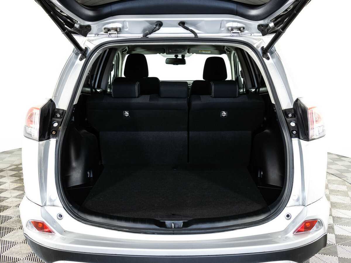 Toyota RAV4 2017 года с пробегом. Фото: #15