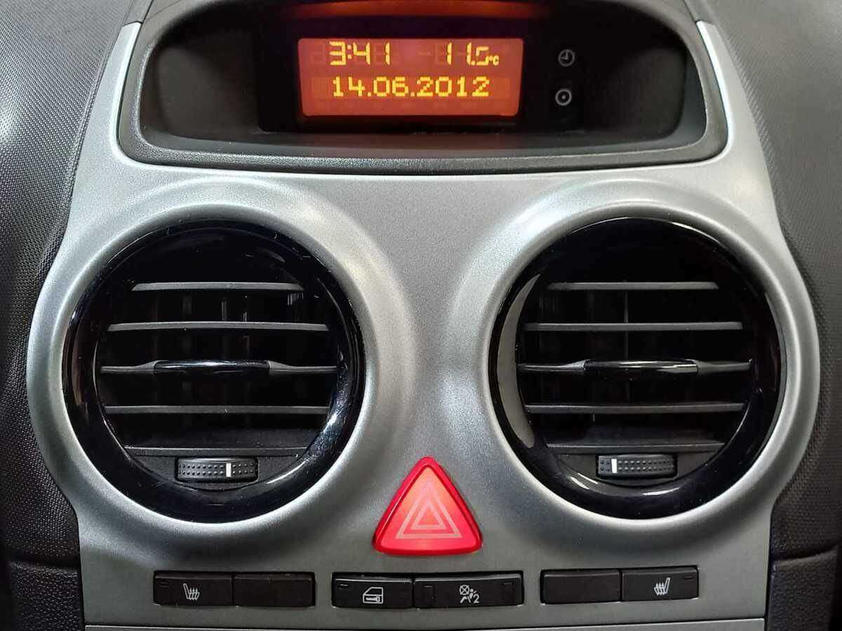 Opel Corsa 2012 года с пробегом. Фото: #13